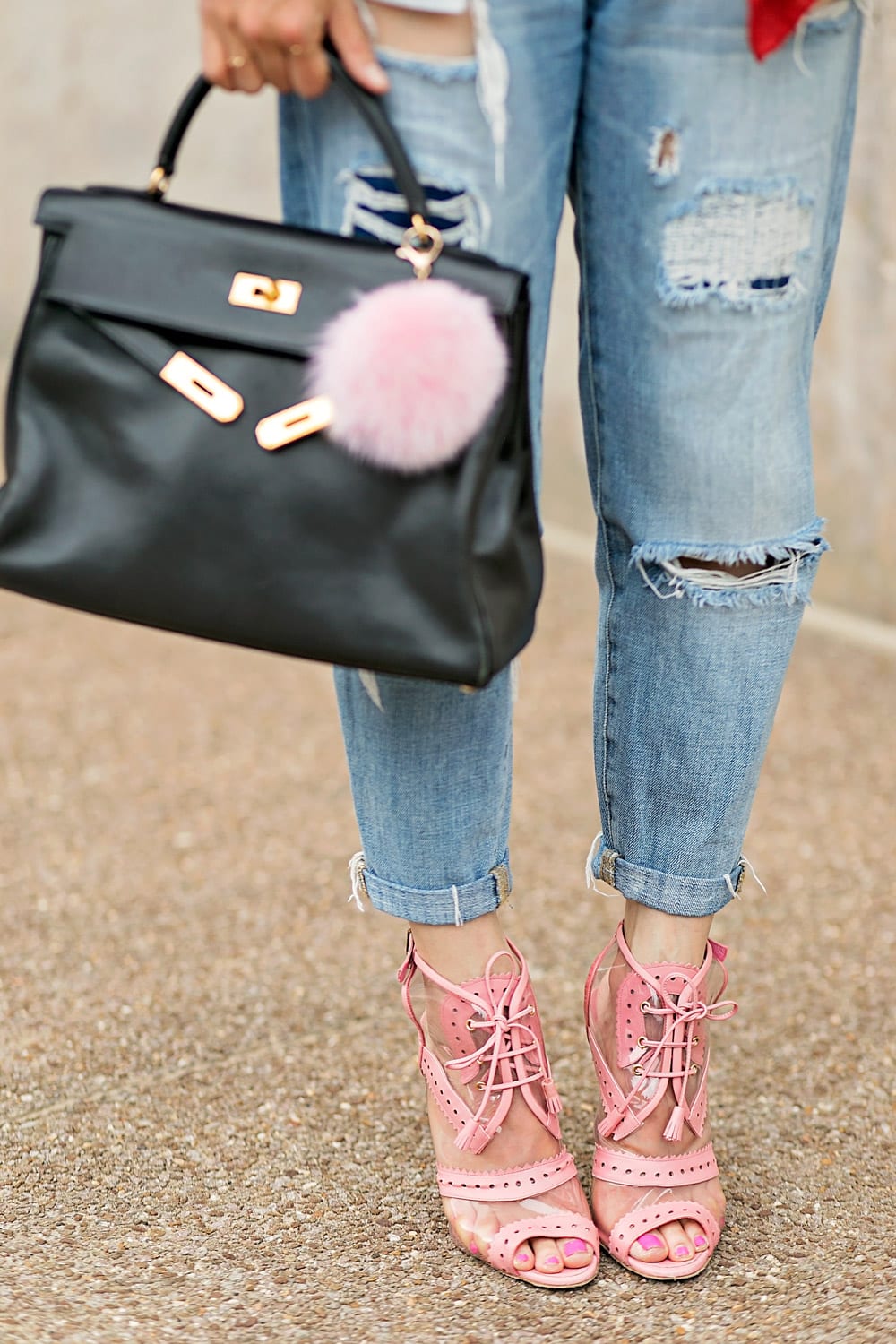 boyfriend jeans with black hermes kelly bag and oscar de la renta pink oxford heels