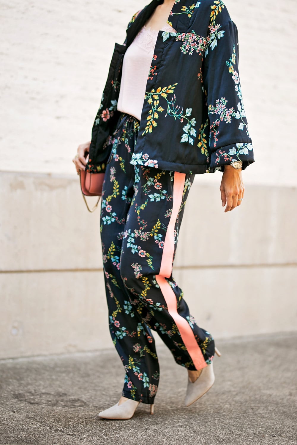 how to wear who what wear collection floral kimono pajama set dressing