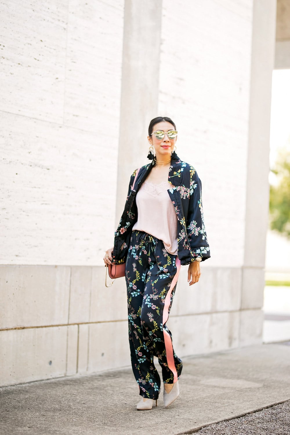 who what wear collection floral kimono pajama set pink lace cami chloe faye dior scult mirrored sunglasses