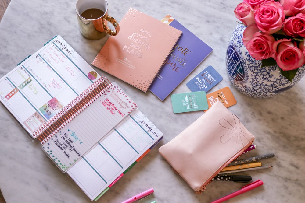 style of sam morning routine with erin condren lifeplanner as a mom and blogger