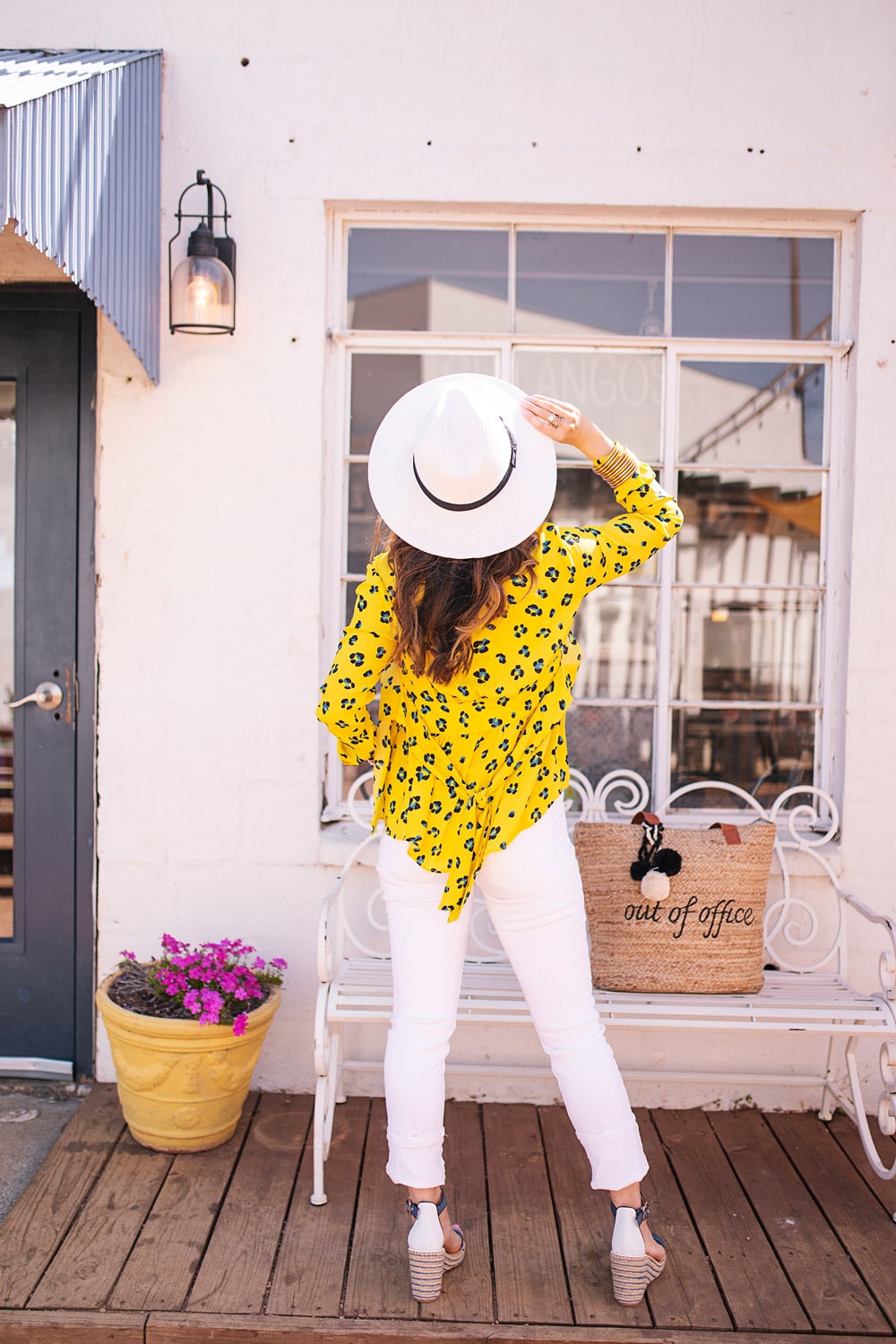 style of sam in cabi yellow sunny set, how to style yellow top