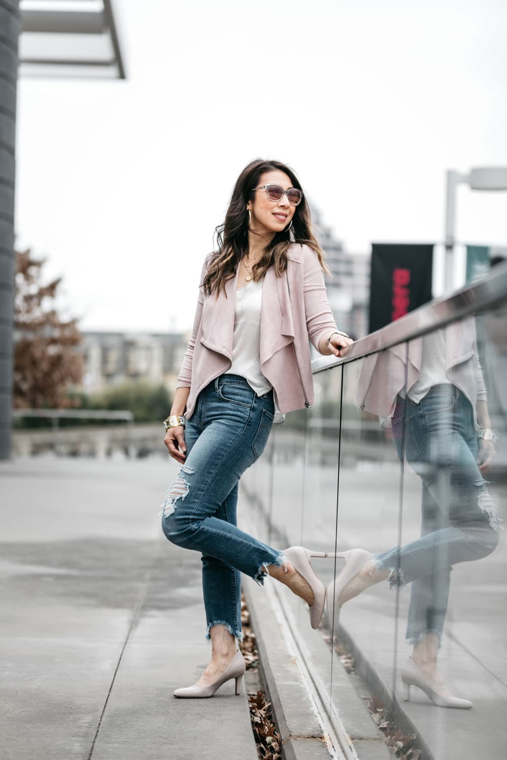 style of sam in blush pink draped jacket, levi's cropped jeans, and naturalizer evie heels
